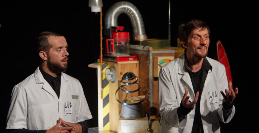 "BibliOtron" par la Compagnie Babel Fish, spectacle jeune public à l'Escale à Saint-Cyr-sur-Loire