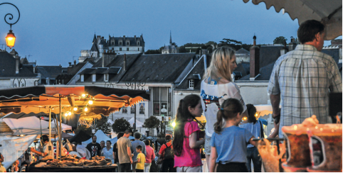 Les marchés nocturnes à faire en famille à Amboise | Kidiklik