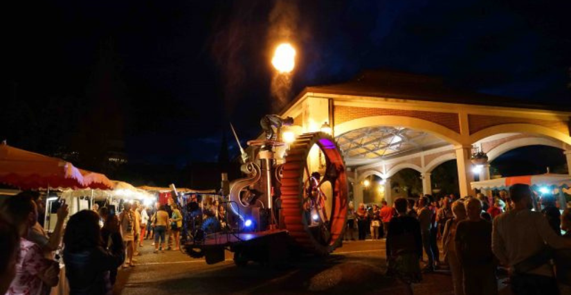 Marché nocturne à Langeais