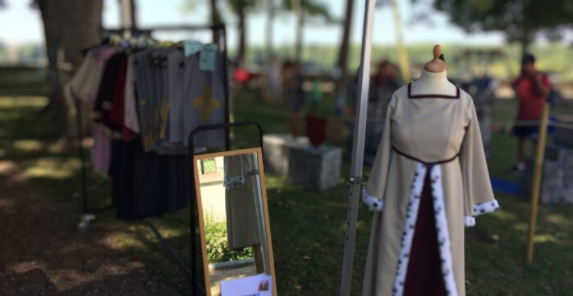 Visite en famille "L'enfance d'un roi" avec prêt de costumes et de jeux pour les enfants, à la Cité Royale de Loches