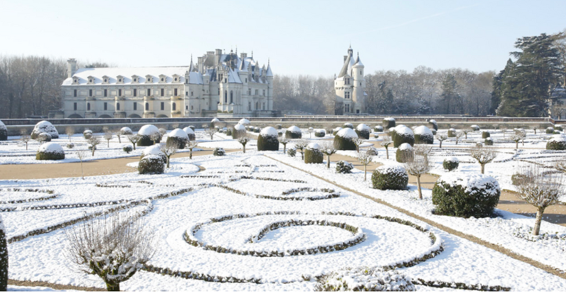 "Un Noël de Porcelaine" scénographie de Noël au Château de Chenonceau