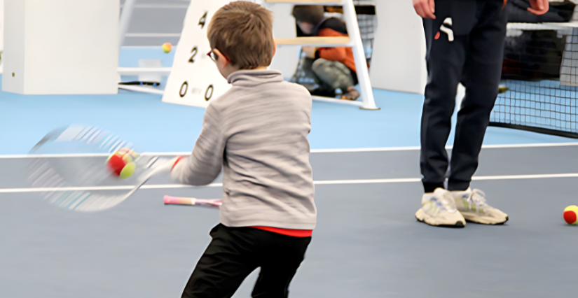 Stage Mini Tennis pour les enfants de 5-8 ans à Skin up Academy à Azay-le-Rideau (à 25 min de Tours)