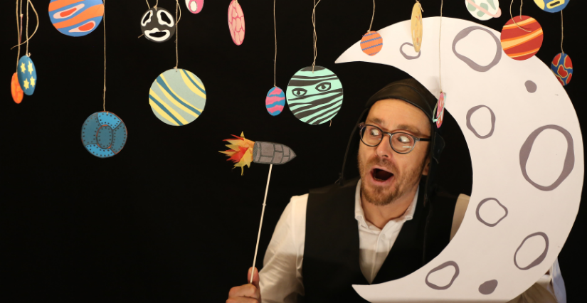 "Comment voyager sur la lune en suçant un bonbon ?", théâtre d'objets pour les plus jeunes, dès 8 ans à l'Escale, Saint-Cyr-sur-Loire