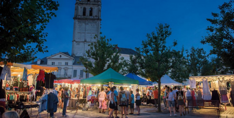 Marché nocturne à Loches